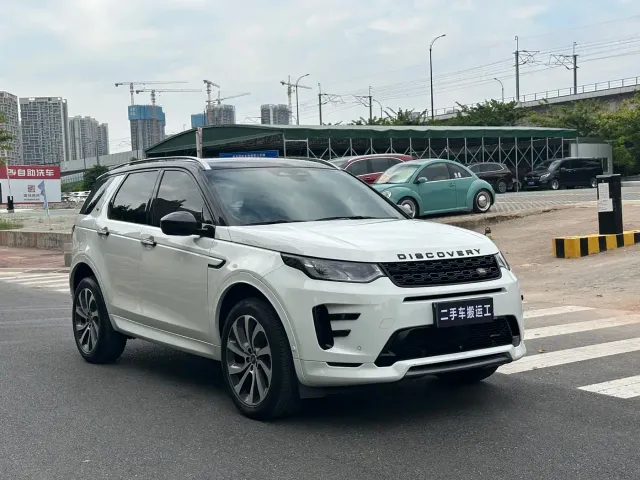 Land Rover Discovery Sport — Фото автомобиля 3