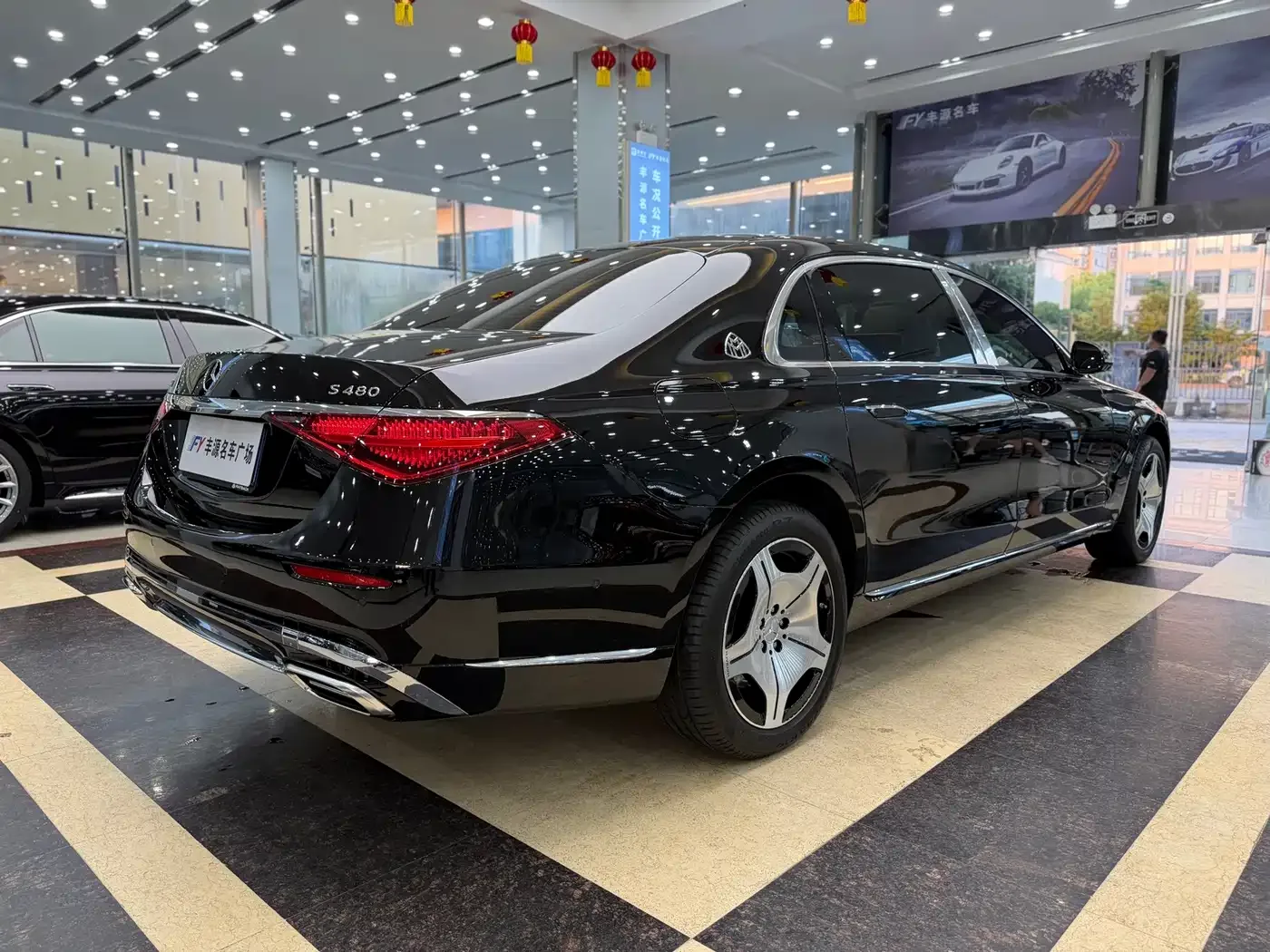 Mercedes-Benz Maybach S-Class 2025 Model S 480 4MATIC — Фото автомобиля 30