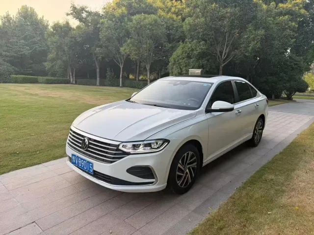 Фотография автомобиля — Volkswagen Lavida