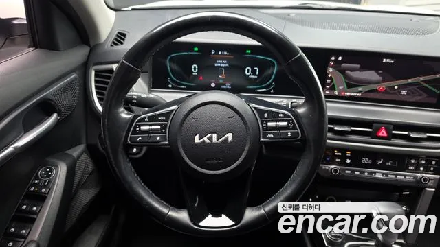 Kia Seltos — Фото автомобиля 18