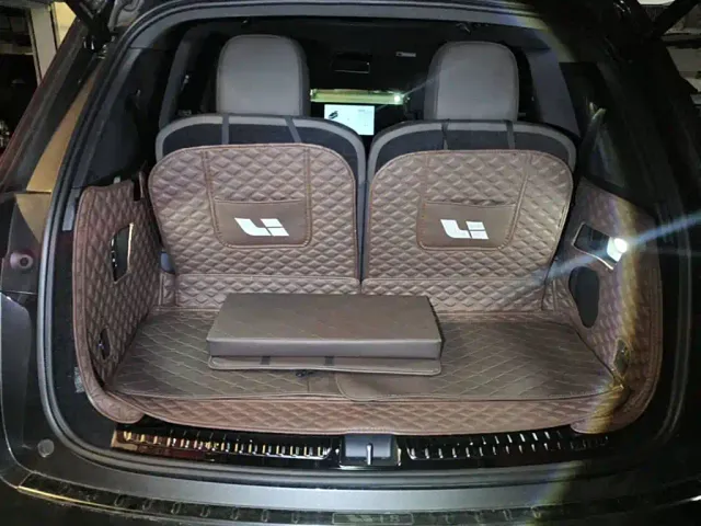 Li Auto L8 — Фото автомобиля 13