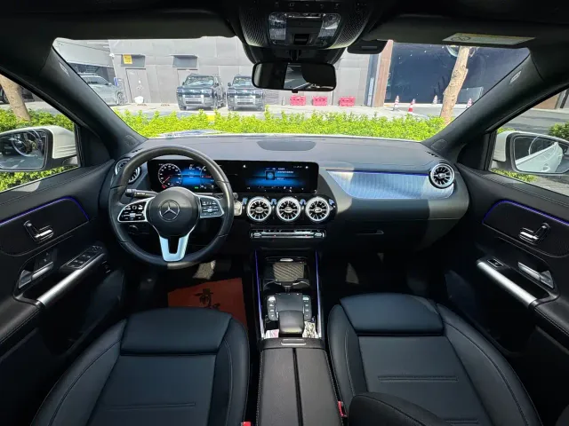 Mercedes-Benz EQA — Фото автомобиля 13