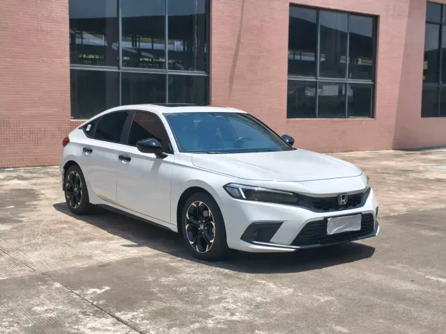 Honda Civic — Фото автомобиля 3