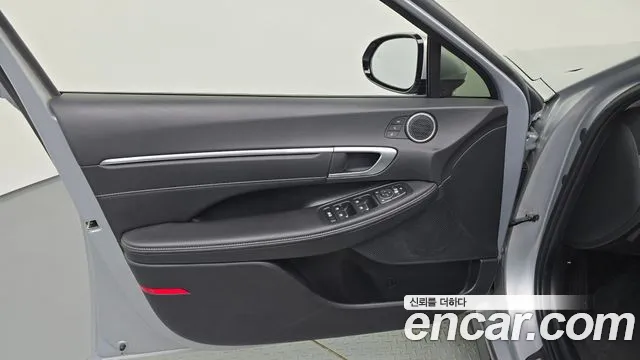 Hyundai Sonata — Фото автомобиля 13
