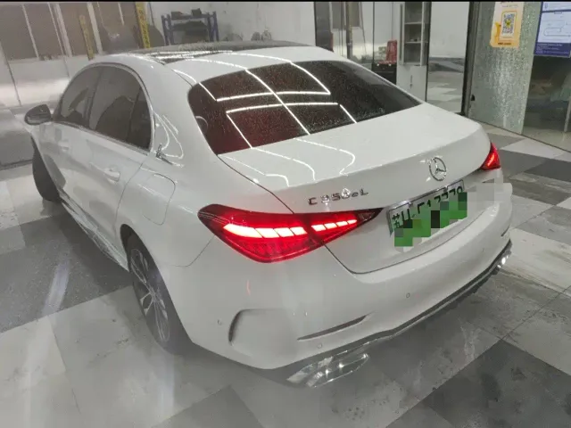 Mercedes-Benz C-Class — Фото автомобиля 3