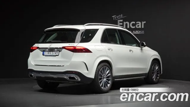 Mercedes-Benz GLE-Class — Фото автомобиля 2