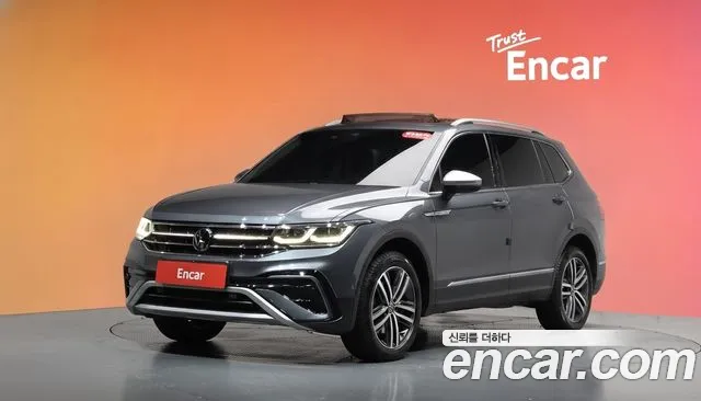 Фотография автомобиля — Volkswagen Tiguan