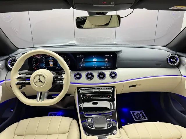Mercedes-Benz E-Class — Фото автомобиля 5