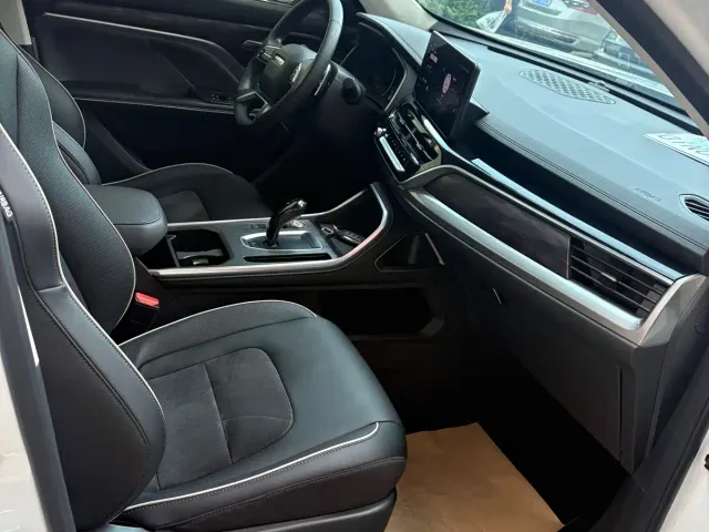 Haval H6 — Фото автомобиля 13