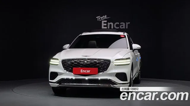Genesis GV70 2.5T Бензин 2WD — Фото автомобиля 3