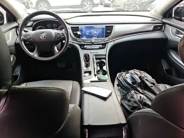 Buick LaCrosse — Фото автомобиля 9