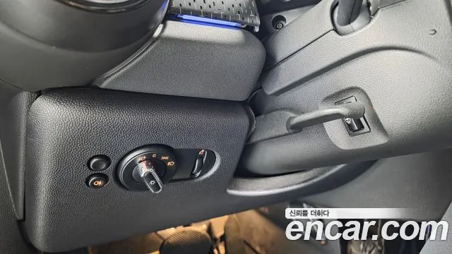 Mini Cooper — Фото автомобиля 18
