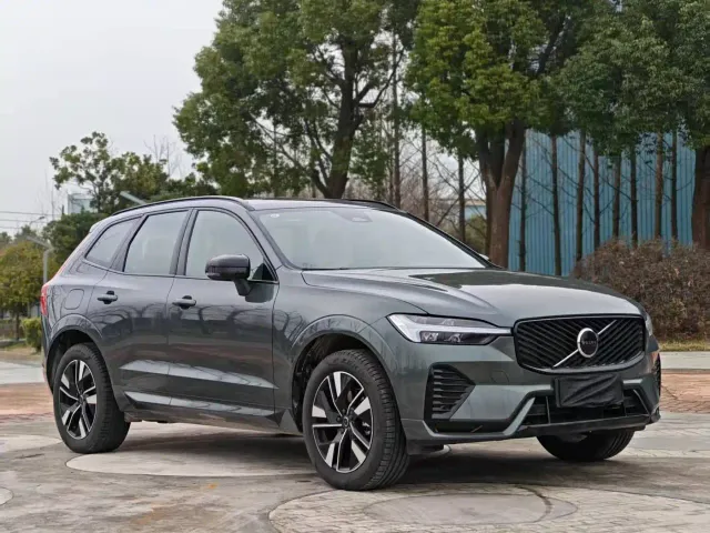 Volvo XC60 — Фото автомобиля 5