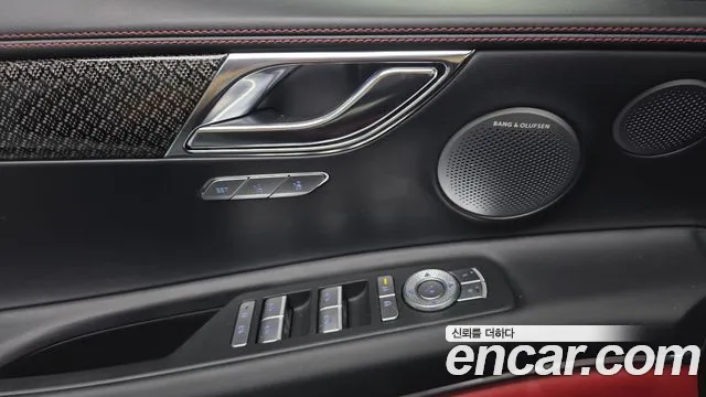 Genesis GV80 Coupe — Фото автомобиля 28