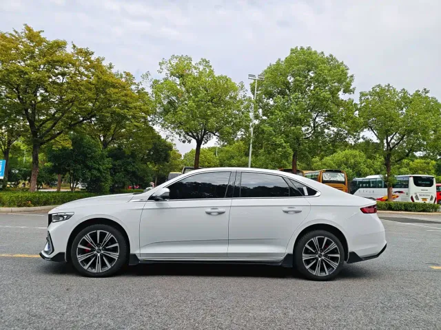 Geely Xingrui — Фото автомобиля 4
