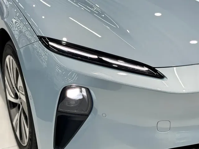 Nio ET5 — Фото автомобиля 15