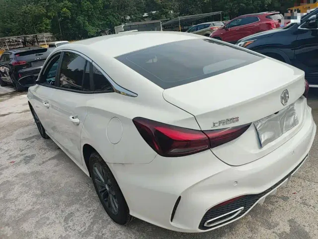 MG MG5 2025 180DVVT Global Luxury Edition — Фото автомобиля 4