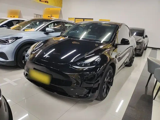 Фотография автомобиля — Tesla Model Y