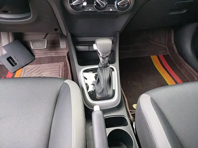 Kia KX1 — Фото автомобиля 9