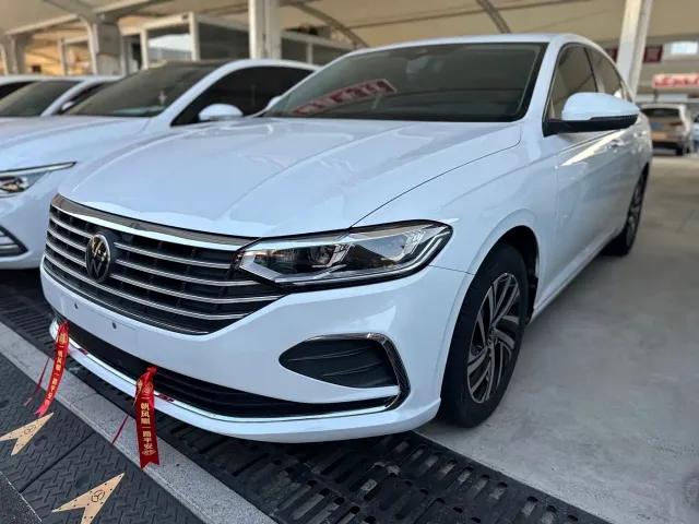 Фотография автомобиля — Volkswagen Lavida
