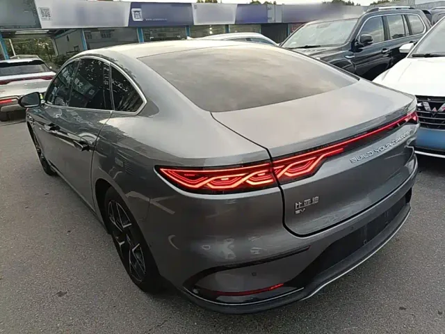 BYD Han — Фото автомобиля 4