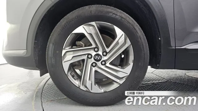 Hyundai Santafe Новый Santa Fe Бензин 2.5T 4WD — Фото автомобиля 5