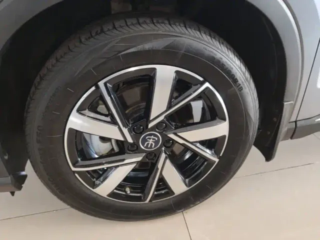 BYD Song Pro — Фото автомобиля 22