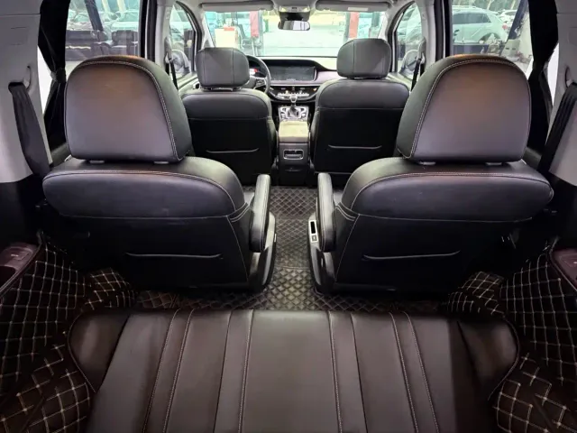GAC Trumpchi M6 — Фото автомобиля 18