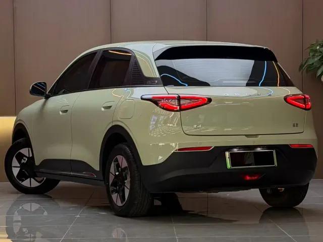 Geely Starry Wish — Фото автомобиля 4