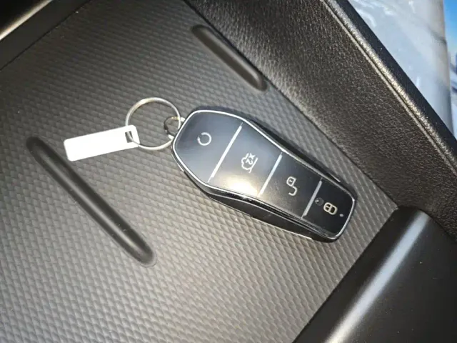 BYD Seal 05 DM-i — Фото автомобиля 8