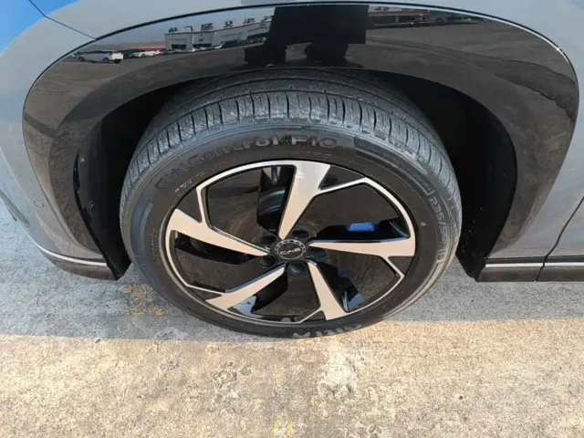 BYD Sealion 07 EV — Фото автомобиля 22