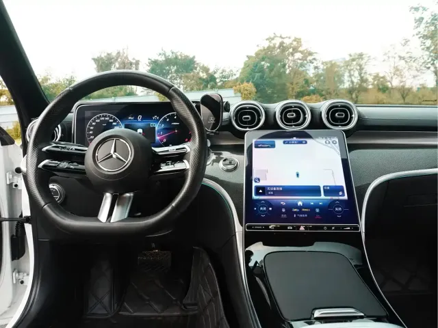 Mercedes-Benz C-Class — Фото автомобиля 24