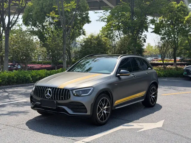 Фотография автомобиля — Mercedes-Benz GLC-Class AMG