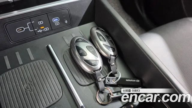 Hyundai Santa Fe MX5 — Фото автомобиля 22