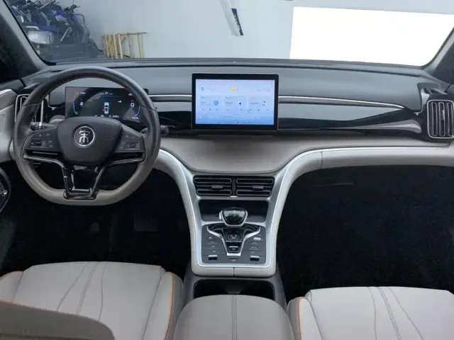 BYD Song Pro — Фото автомобиля 12
