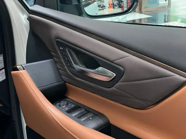 Toyota Vellfire — Фото автомобиля 14