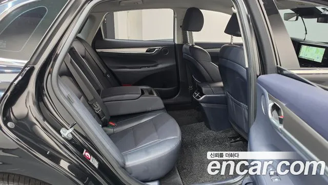 Hyundai Grandeur Grandeur (New) — Фото автомобиля 11