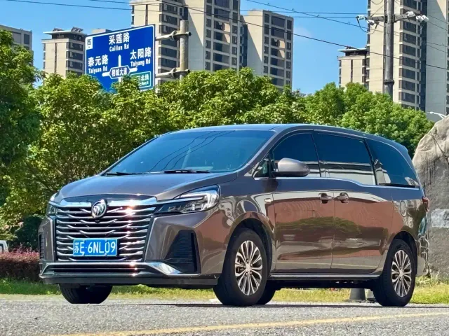Фотография автомобиля — Buick GL8