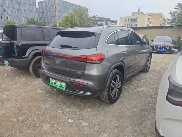 Mercedes-Benz EQA — Фото автомобиля 4
