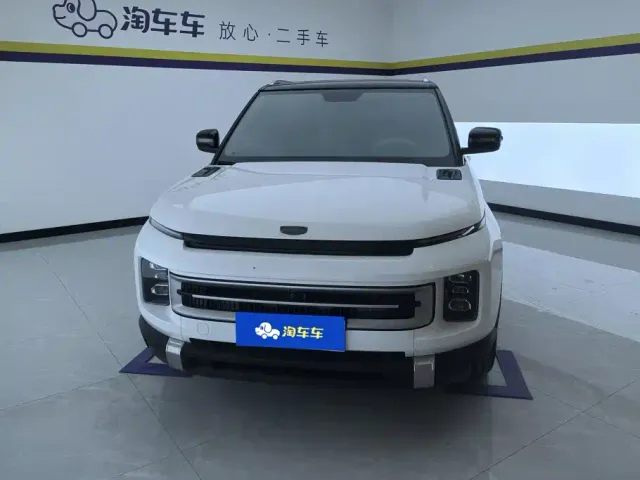 Geely ICON — Фото автомобиля 2