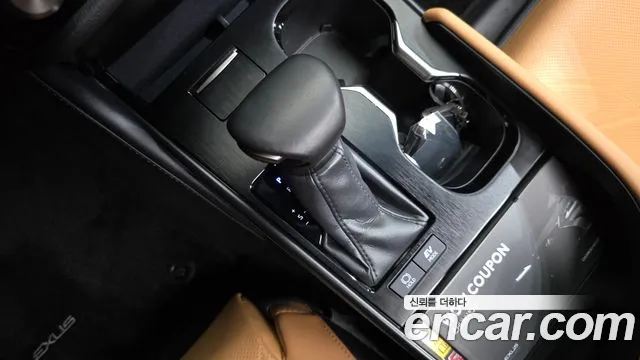 Lexus ES 7th Gen — Фото автомобиля 12