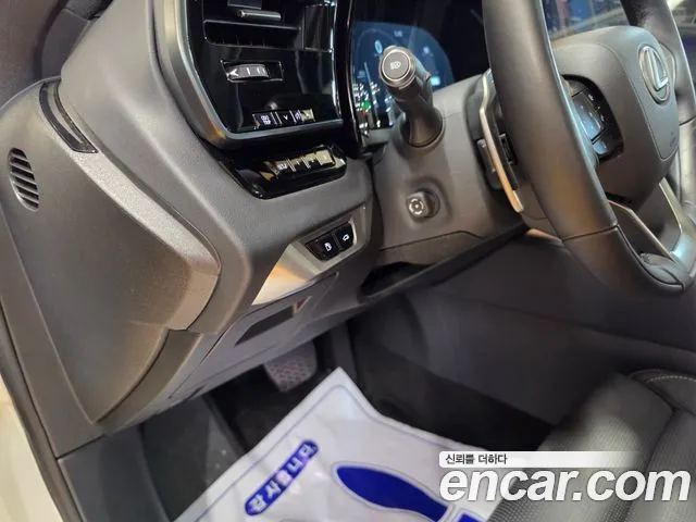 Lexus RX RX450h+ 5th Gen — Фото автомобиля 18