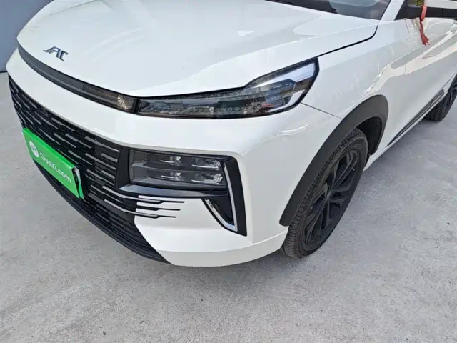 JAC Motors JAC QX PHEV — Фото автомобиля 23