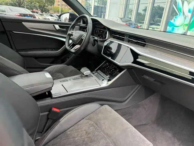 Audi A6L — Фото автомобиля 25