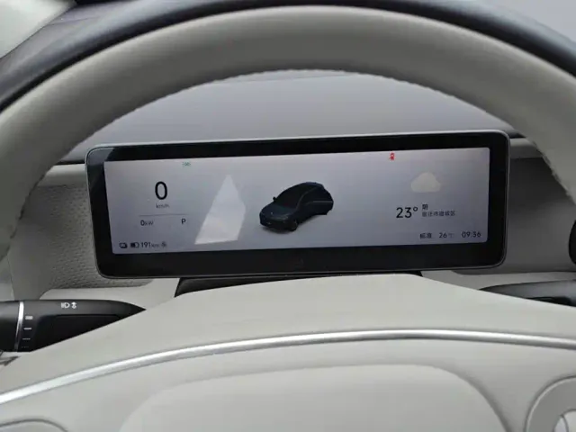 Leapmotor B10 — Фото автомобиля 14