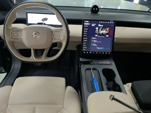Nio ET5 Touring — Фото автомобиля 9