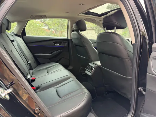 Honda Accord — Фото автомобиля 9