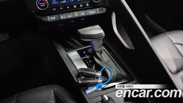 Hyundai AVANTE Avante (CN7) 1.6 LPi (Для проката) — Фото автомобиля 9