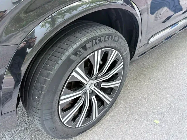 Volvo XC90 — Фото автомобиля 13