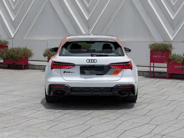 Audi RS 6 — Фото автомобиля 5